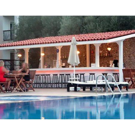 Mi Casa Beach Hotel Torba Bodrum فندق